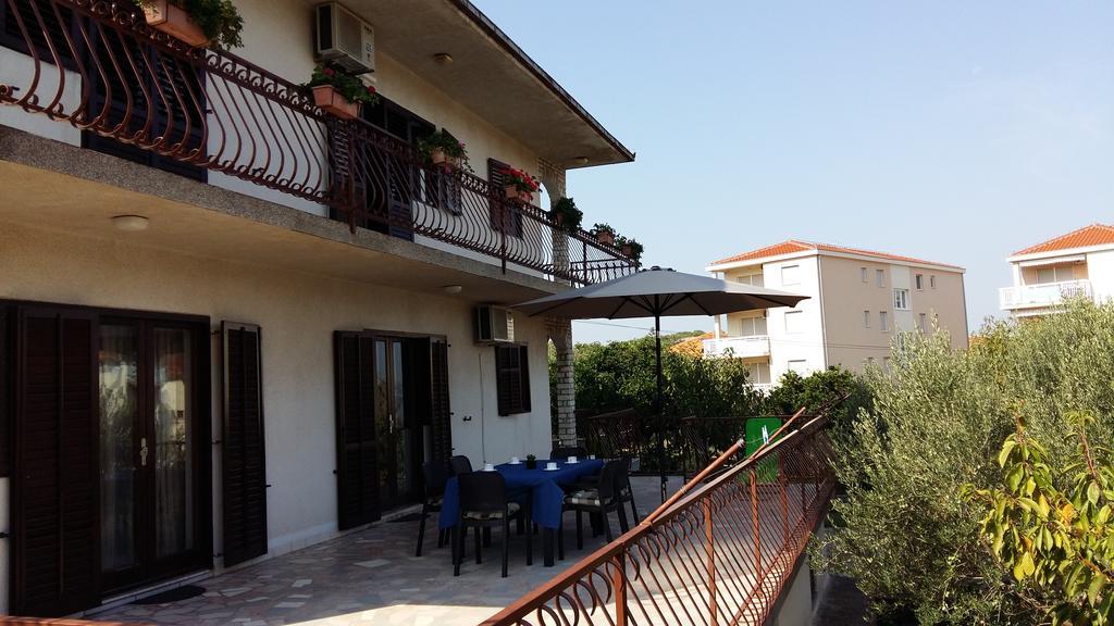 Apartman Dukic Apartment Trogir Exterior foto