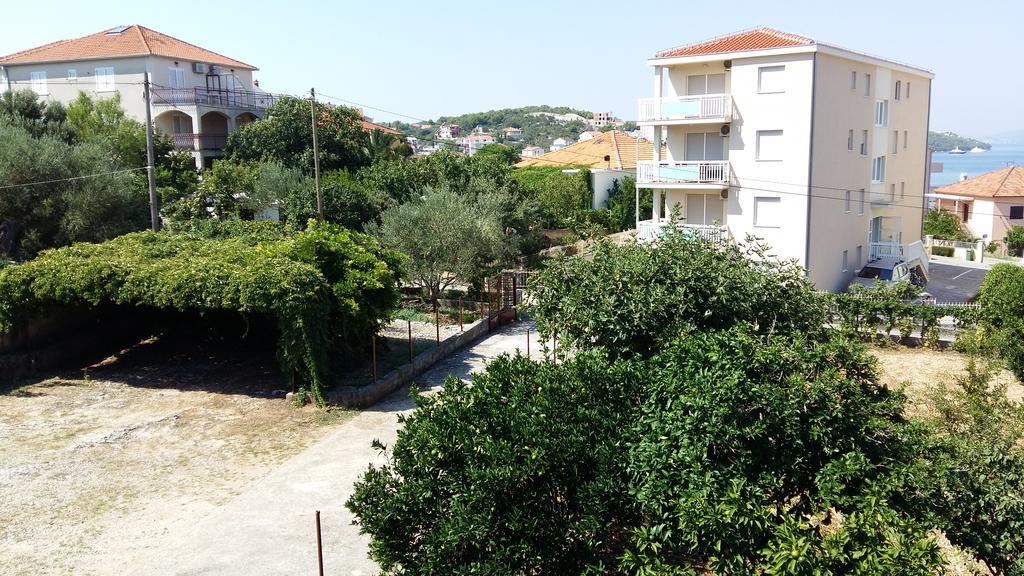 Apartman Dukic Apartment Trogir Exterior foto